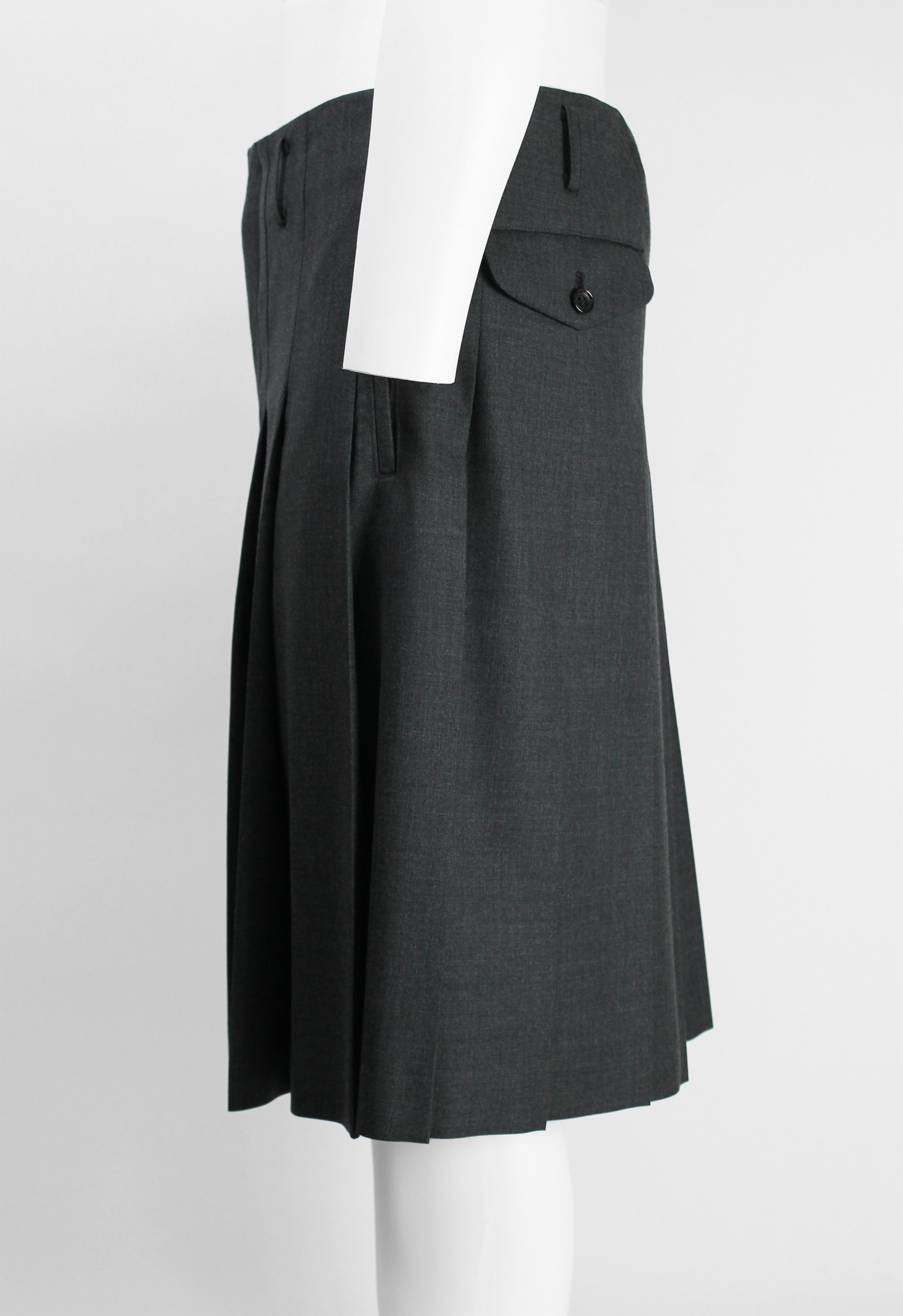 COMME DES GARCONS HOMME PLUS SS 2020 WIDE PLEATED SHORTS
