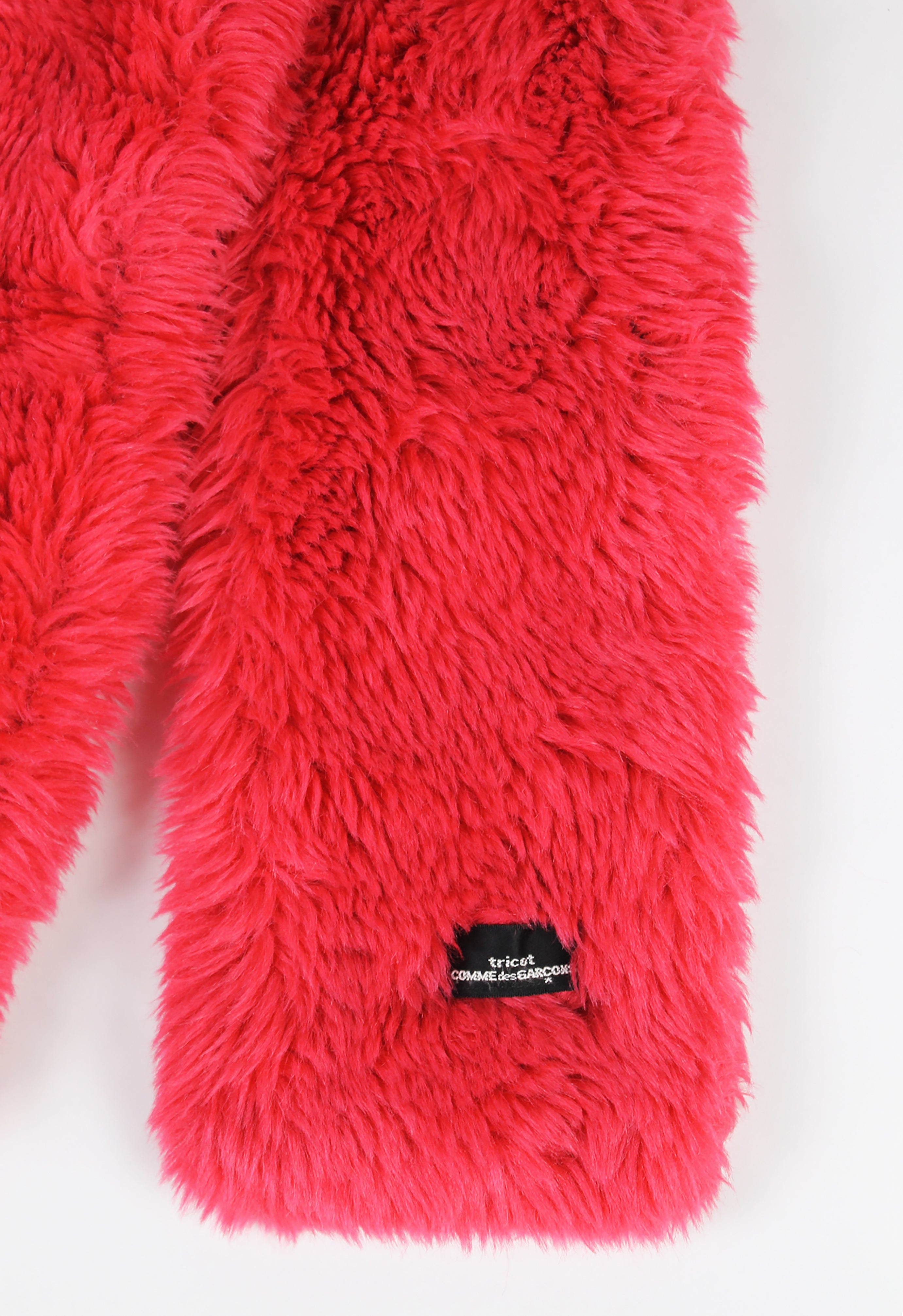 COMME DES GARCONS TRICOT 1995 HOT PINK FAUX FUR SCARF
