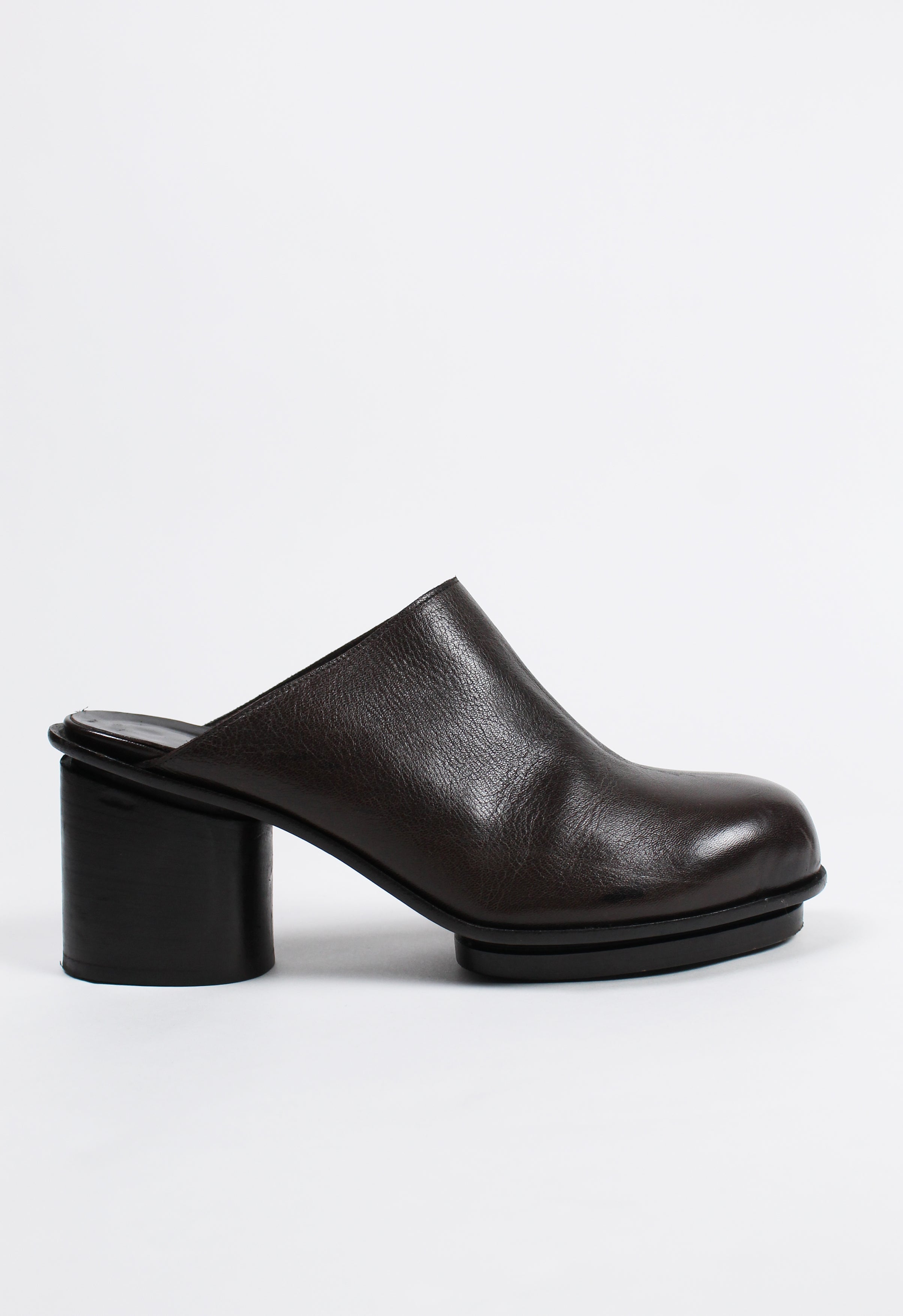 MAISON MARTIN MARGIELA FW 1999 MULES WITH ZIP COVER
